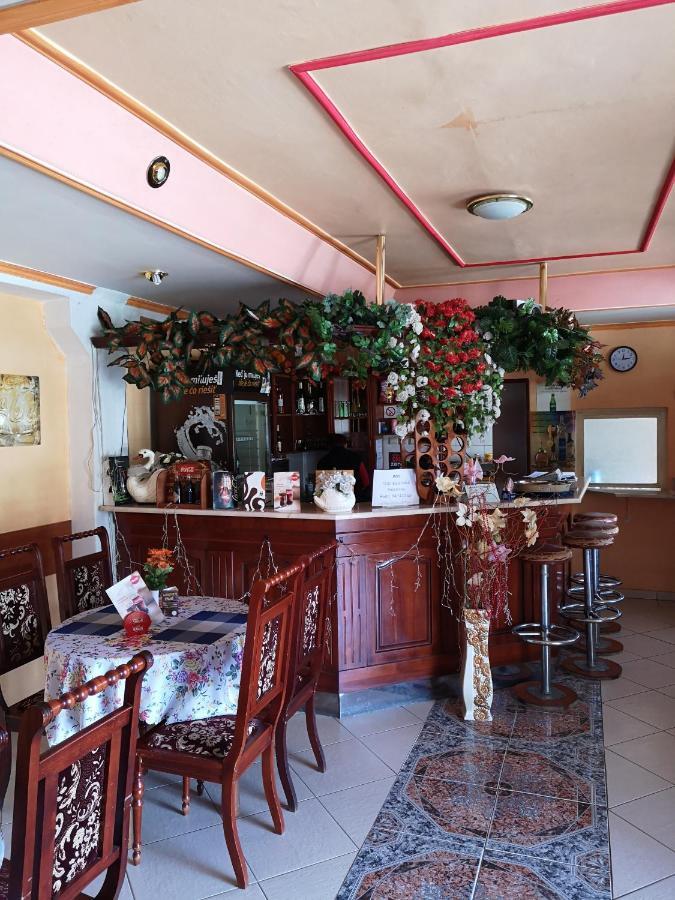 Biela Labut Hotell Michalovce Exteriör bild
